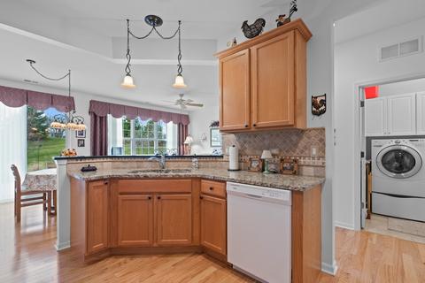 840 Cascade Falls Dr, Elgin, IL 60124 photo 6