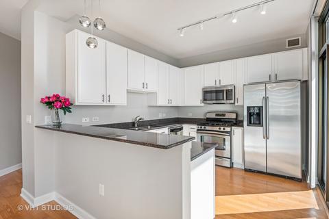 233 E 13th St #609, Chicago, IL 60605 photo 2