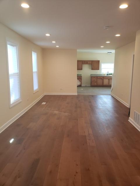 311 Forest Ave, Aurora, IL 60505 photo 2