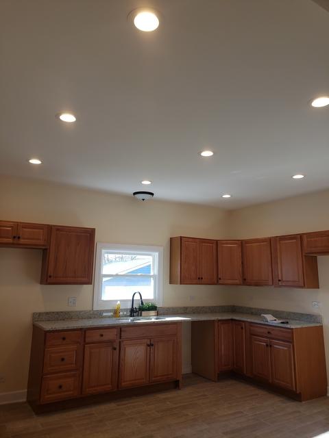 311 Forest Ave, Aurora, IL 60505 photo 5