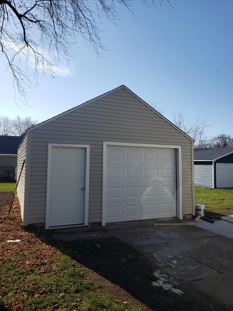 311 Forest Ave, Aurora, IL 60505 photo 9