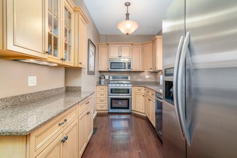 124 E 11th St, Lockport, IL 60441 photo 7