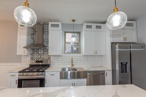 1706 E 84th St, Chicago, IL 60617 photo 8