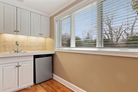 375 Maple Row, Northfield, IL 60093 photo 15