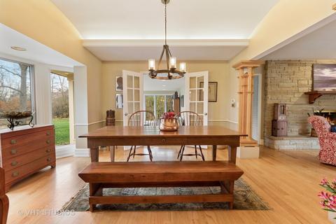 375 Maple Row, Northfield, IL 60093 photo 9