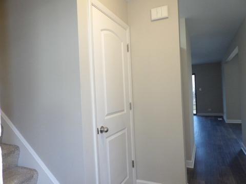 3537 Golfview Dr, Hazel Crest, IL 60429 photo 2
