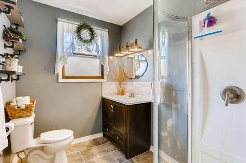 868 Van St, Elgin, IL 60123 photo 17