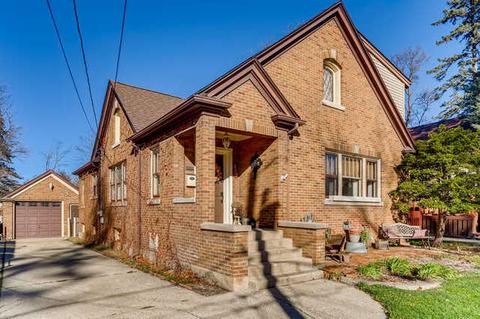868 Van St, Elgin, IL 60123 photo 2