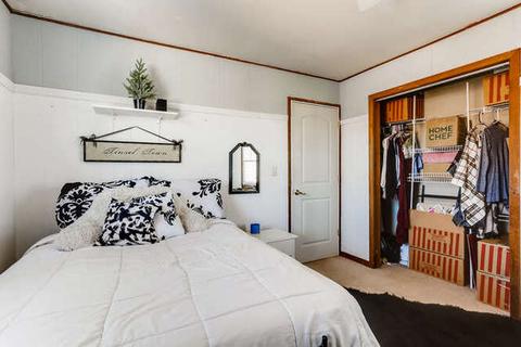 868 Van St, Elgin, IL 60123 photo 19