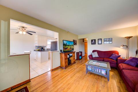 7729 Central Ave, Burbank, IL 60459 photo 2