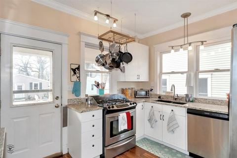 228 E 4th Ave, Naperville, IL 60540 photo 7