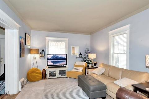 228 E 4th Ave, Naperville, IL 60540 photo 4