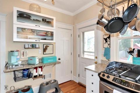 228 E 4th Ave, Naperville, IL 60540 photo 8