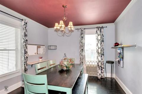 228 E 4th Ave, Naperville, IL 60540 photo 5