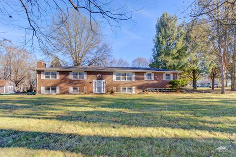 54 Meyer Rd, Plano, IL 60545 photo 1