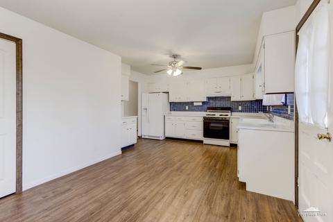 54 Meyer Rd, Plano, IL 60545 photo 11