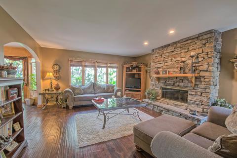 738 E Prairie Ave, Des Plaines, IL 60016 photo 8