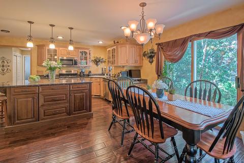 738 E Prairie Ave, Des Plaines, IL 60016 photo 10