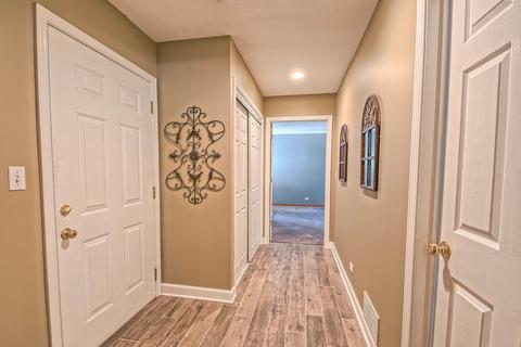738 E Prairie Ave, Des Plaines, IL 60016 photo 15