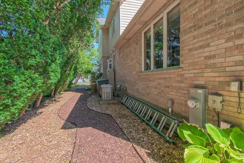 738 E Prairie Ave, Des Plaines, IL 60016 photo 44