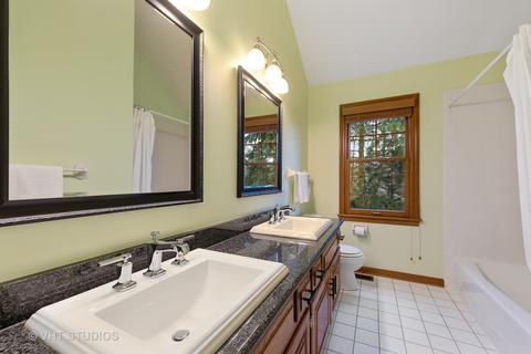 1460 Spero Ct, Wheaton, IL 60187 photo 21