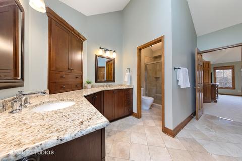1460 Spero Ct, Wheaton, IL 60187 photo 16