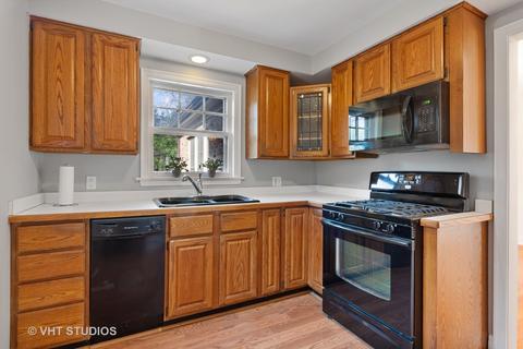 112 E Burlington St, Riverside, IL 60546 photo 8