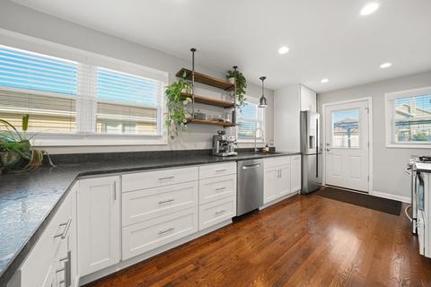 9012 29th St, Brookfield, IL 60513 photo 8