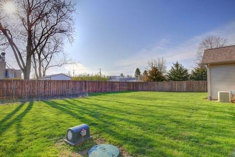 106 N Jackson St, Philo, IL 61864 photo 9
