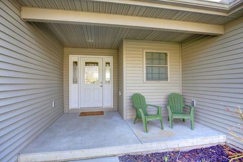 106 N Jackson St, Philo, IL 61864 photo 4