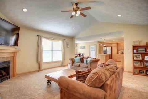 106 N Jackson St, Philo, IL 61864 photo 21