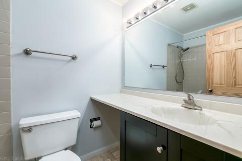 2850 Northampton Dr #B2, Rolling Meadows, IL 60008 photo 6