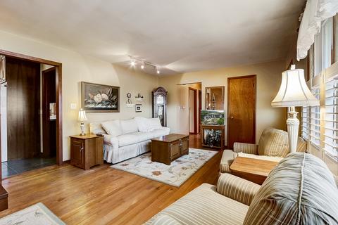 500 Spring St, Roselle, IL 60172 photo 5