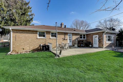 500 Spring St, Roselle, IL 60172 photo 25