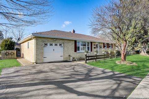 500 Spring St, Roselle, IL 60172 photo 2