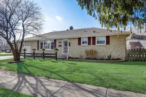 500 Spring St, Roselle, IL 60172 photo 1
