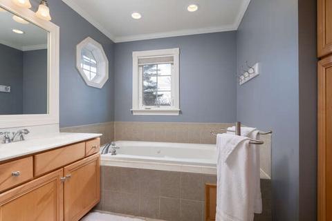 702 Parkway Dr, Wheaton, IL 60187 photo 26