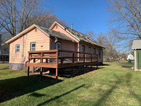 321 N Williams St, Forrest, IL 61741 photo 2