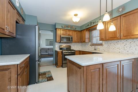 24140 Primrose Cir, Plainfield, IL 60585 photo 4