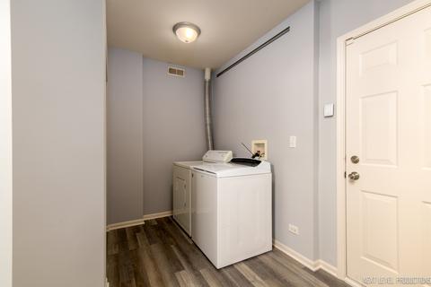 415 N Commerce St, Aurora, IL 60504 photo 14