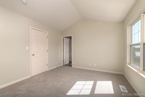 415 N Commerce St, Aurora, IL 60504 photo 9
