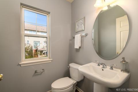 415 N Commerce St, Aurora, IL 60504 photo 7