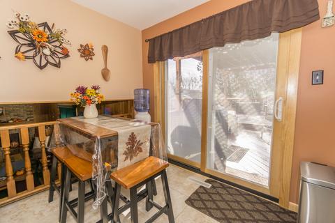 677 Catalpa Ln, Bartlett, IL 60103 photo 9