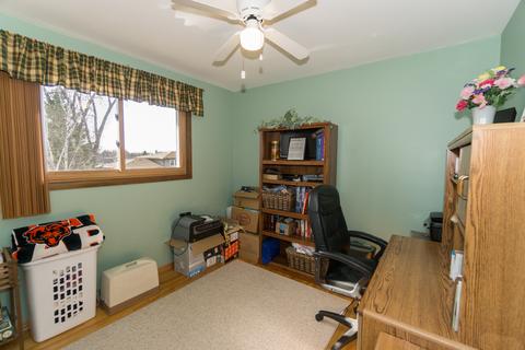 677 Catalpa Ln, Bartlett, IL 60103 photo 19
