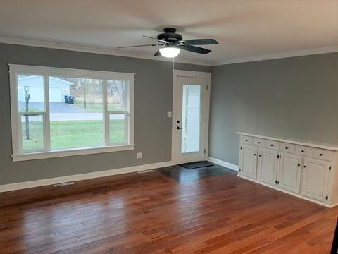 703 W Florence St, Mchenry, IL 60051 photo 8