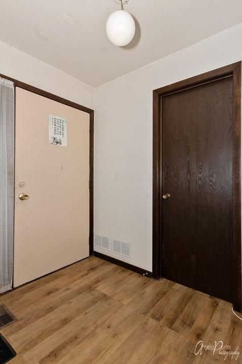 1640 Blackhawk Trl, Wheeling, IL 60090 photo 20