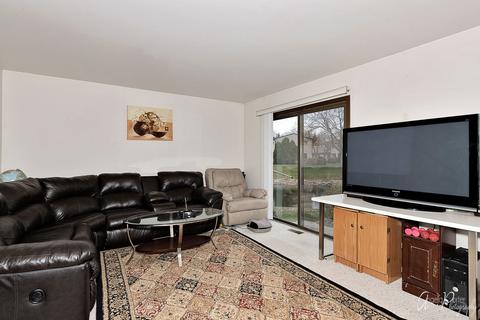 1640 Blackhawk Trl, Wheeling, IL 60090 photo 7