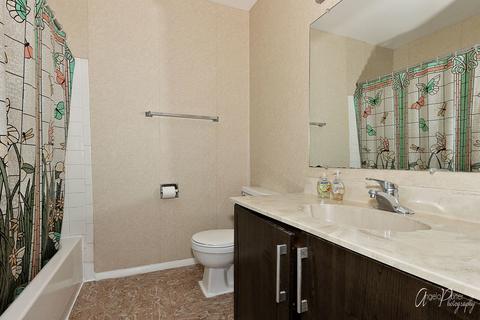 1640 Blackhawk Trl, Wheeling, IL 60090 photo 12