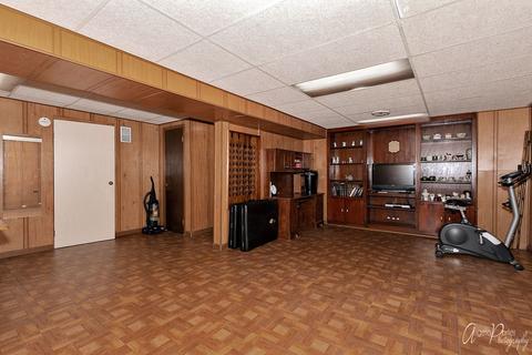 1640 Blackhawk Trl, Wheeling, IL 60090 photo 17