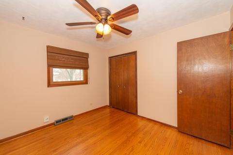 721 Algona Ave, Elgin, IL 60120 photo 13